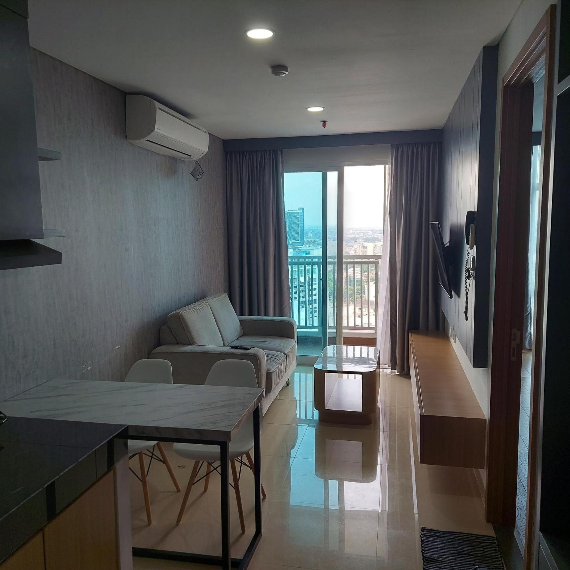 Reiz Condo 1 Bedroom Medan Exteriör bild